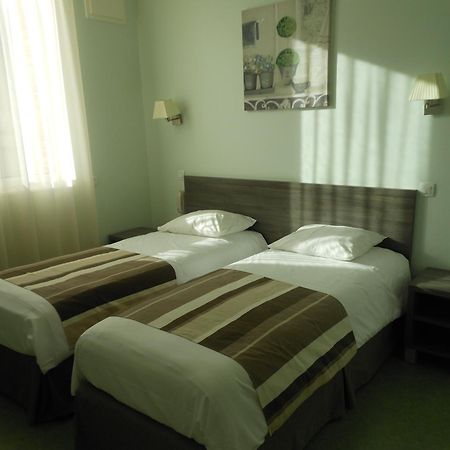 Hotel Du Parc Châteauneuf-sur-Loire Kamer foto
