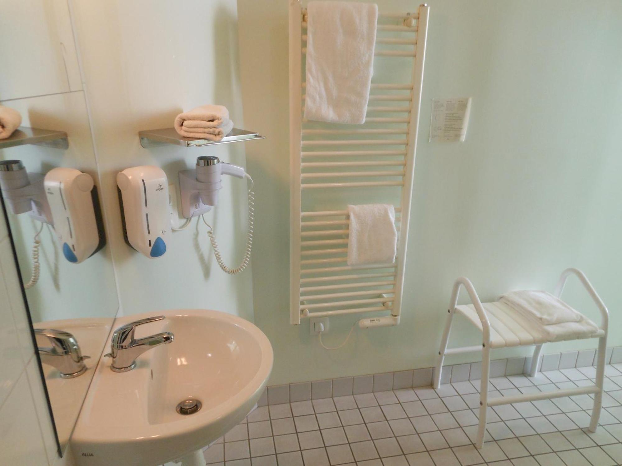 Hotel Du Parc Châteauneuf-sur-Loire Kamer foto