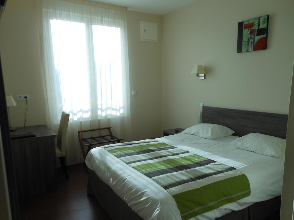 Hotel Du Parc Châteauneuf-sur-Loire Kamer foto