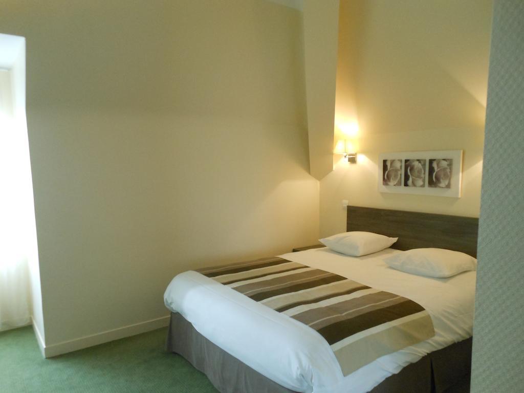 Hotel Du Parc Châteauneuf-sur-Loire Kamer foto