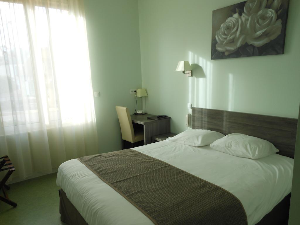 Hotel Du Parc Châteauneuf-sur-Loire Kamer foto